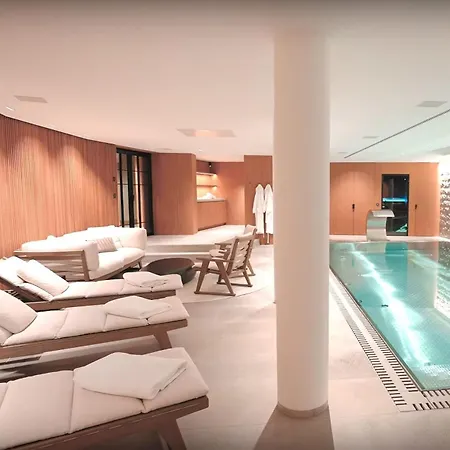 Mercur Penthouse 10 Apartment St. Moritz